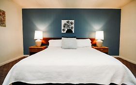 Rainbow Mountain Resort - Lgbtq Friendly